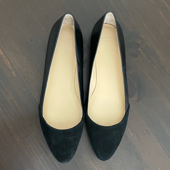 Cole Han Leather and Suede Black Flats Size 8 - Picture 7 of 7